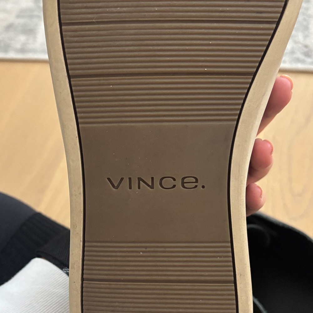 Vince Black and Cream Men's Sneakers - Picture 4 of 4